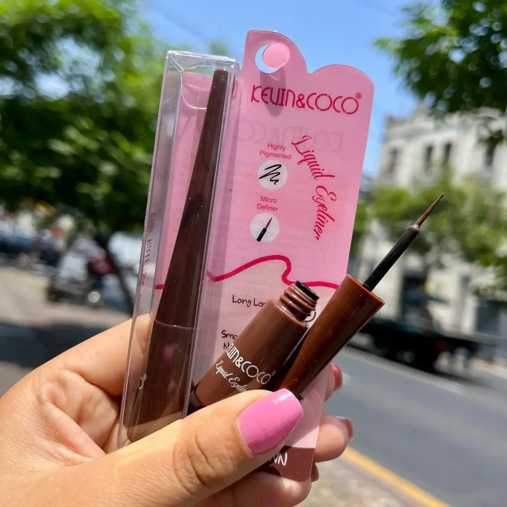 Delineador marron punta pincel - KC1073