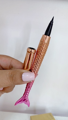 Delineador liquido plumón sirena - EB 8509